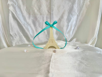 Eiffel Tower Candle